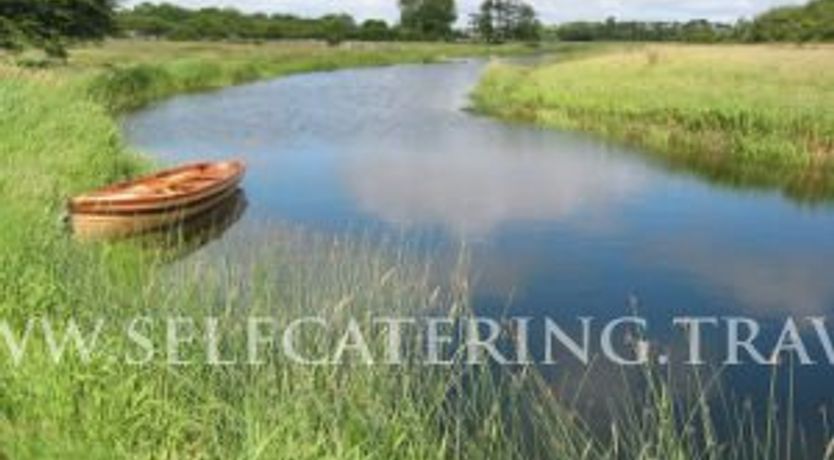 Photo of Lakeside Cottages