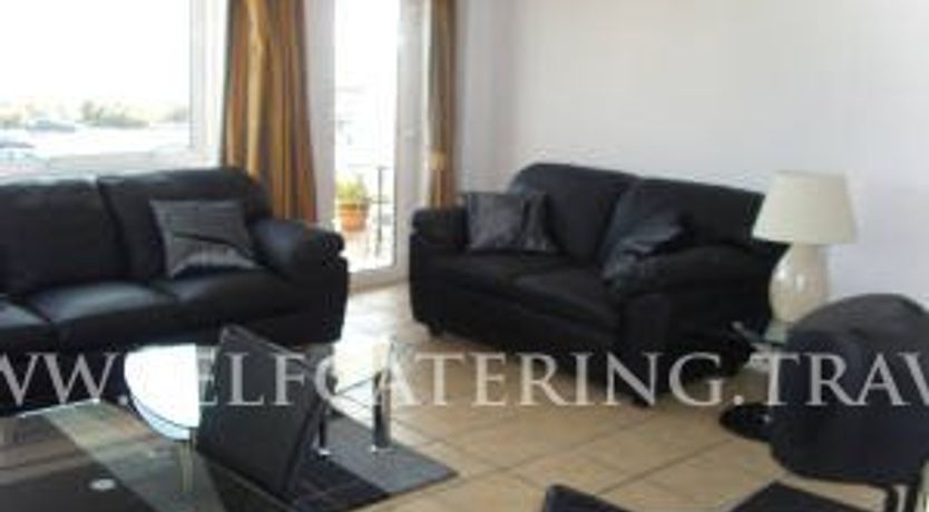 Photo of Monterey Court