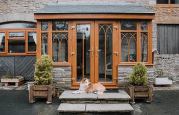 Stargazer's Field House Apartment