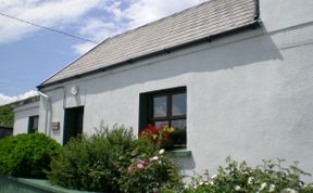 Photo of Hillside Cottage