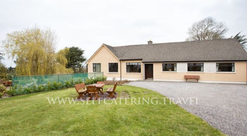 Photo of Baileys Irish Cottage