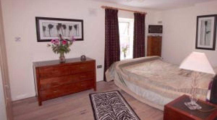 Photo of Ashmount Court