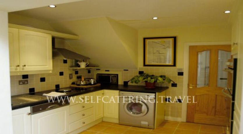 Photo of Ashmount Court