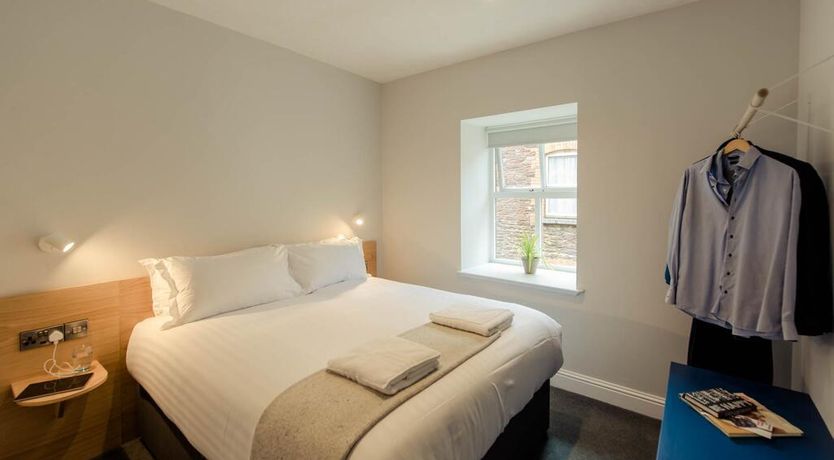 Photo of Isaacs Apartments