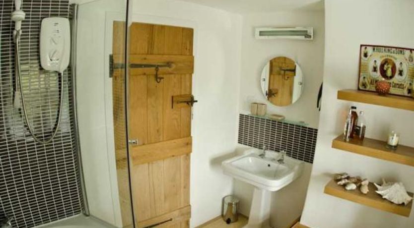 Photo of Woodbine Cottage