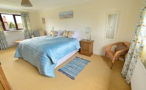 Photo of Avocet House