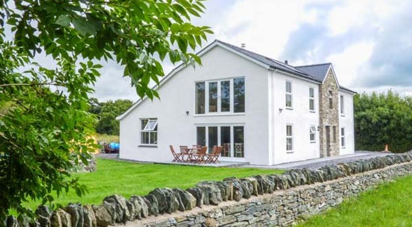 Photo of Chapel House